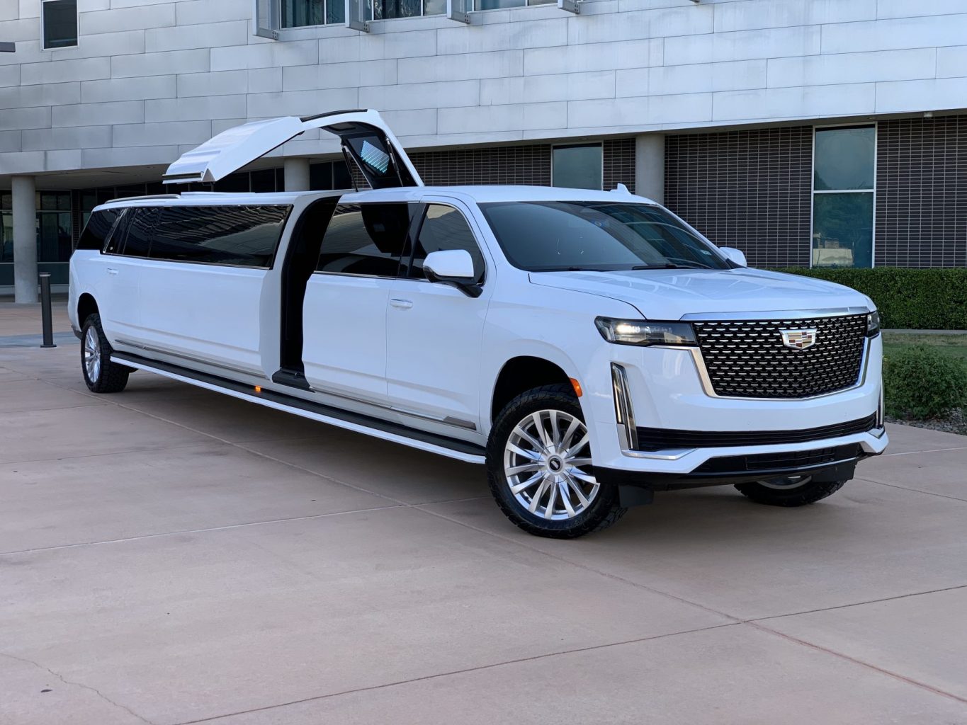 Cadillac Escalade Limousine